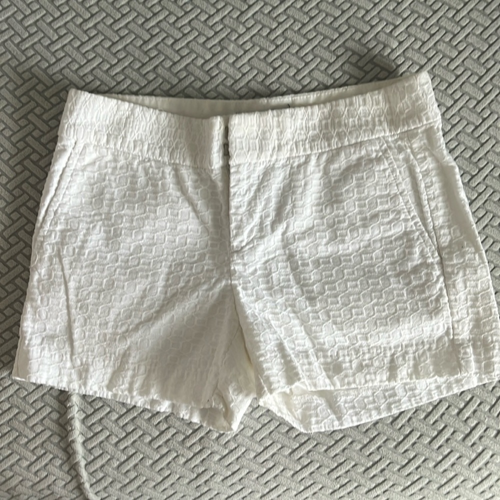 White textured shorts
